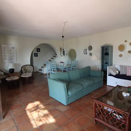 Les Bancaous Climatisee Pour 6 Personnes Avec Piscine Privee Dans Le Domaine De Valcros A Villa