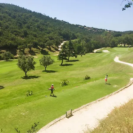 Villa Les Bancaous Climatisee Pour 6 Personnes Avec Piscine Privee Dans Le Domaine De Valcros A